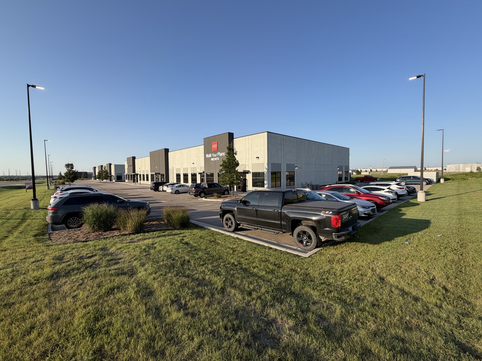 The studio building at 5160 N Webb Rd with free onsite parking
